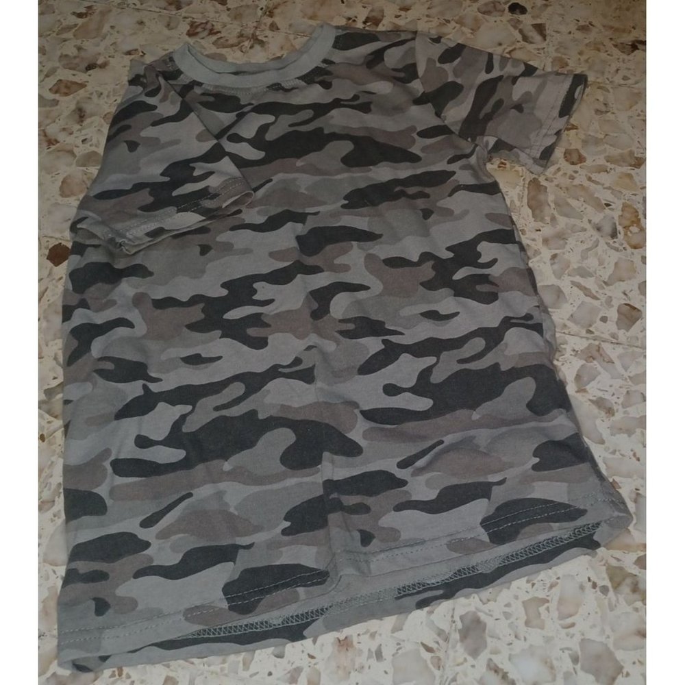 True Indigo Youth Size Camo Tee SZ Large (14) Gray & Tan